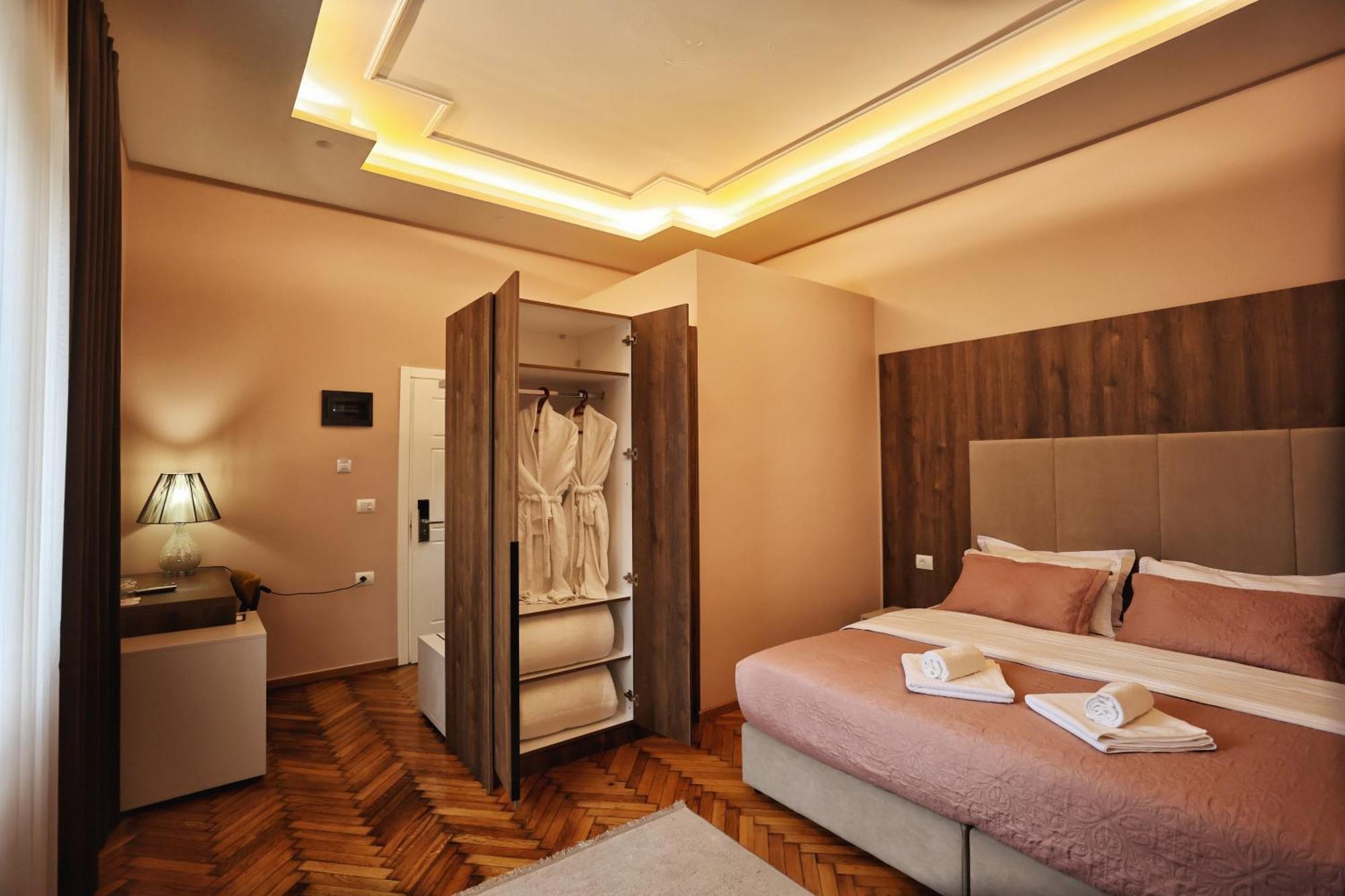 שקודר Vila Casablanca - Boutique Hotel & Restaurant מראה חיצוני תמונה