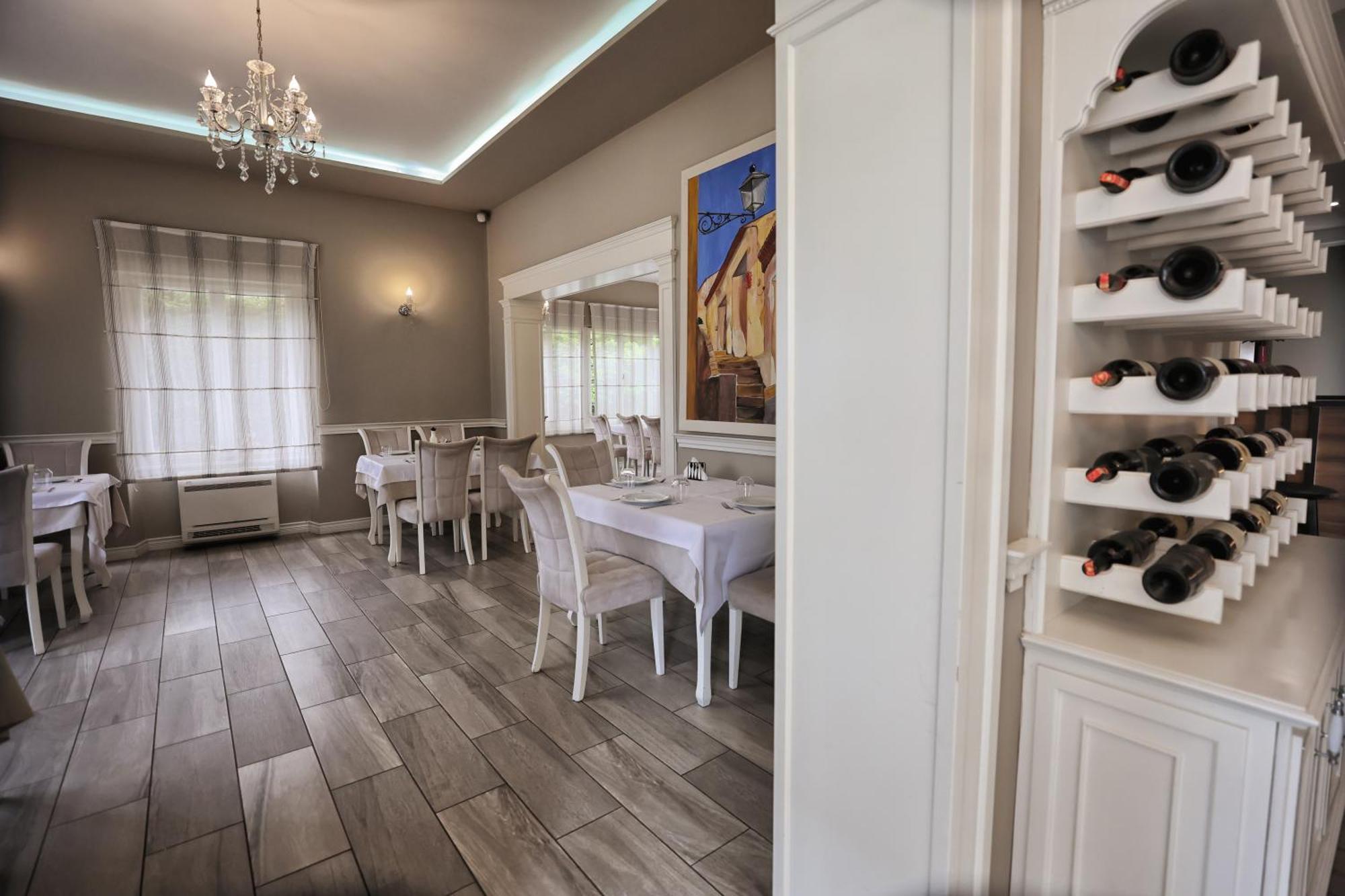 שקודר Vila Casablanca - Boutique Hotel & Restaurant מראה חיצוני תמונה