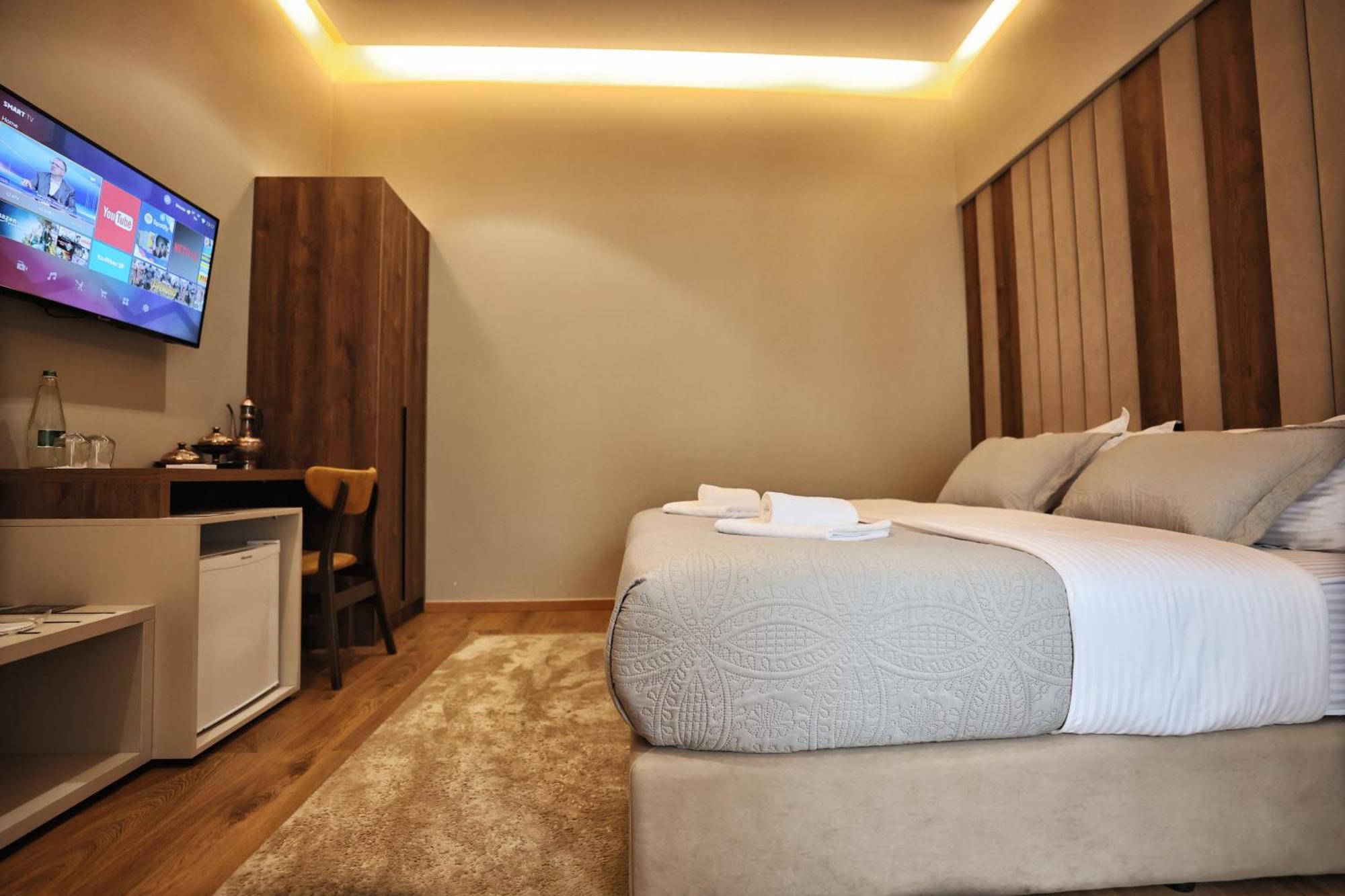 שקודר Vila Casablanca - Boutique Hotel & Restaurant מראה חיצוני תמונה