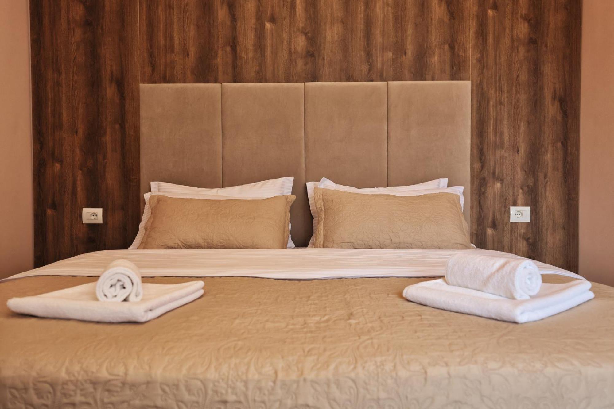 שקודר Vila Casablanca - Boutique Hotel & Restaurant מראה חיצוני תמונה