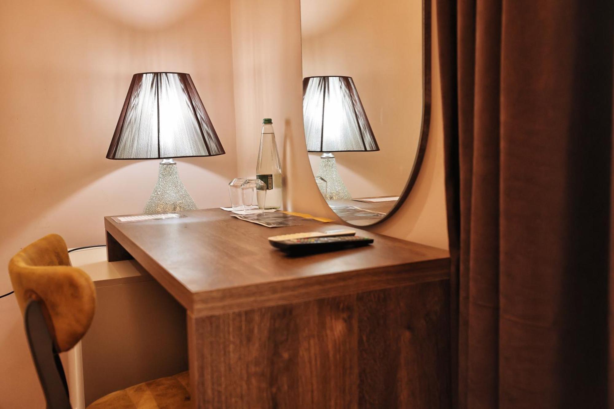 שקודר Vila Casablanca - Boutique Hotel & Restaurant מראה חיצוני תמונה