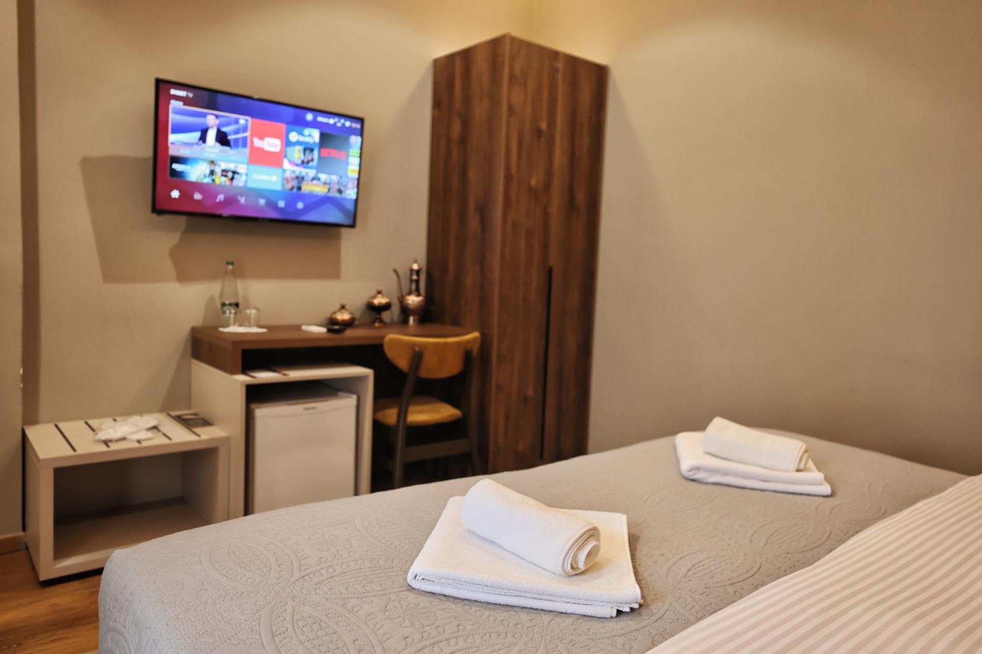 שקודר Vila Casablanca - Boutique Hotel & Restaurant מראה חיצוני תמונה