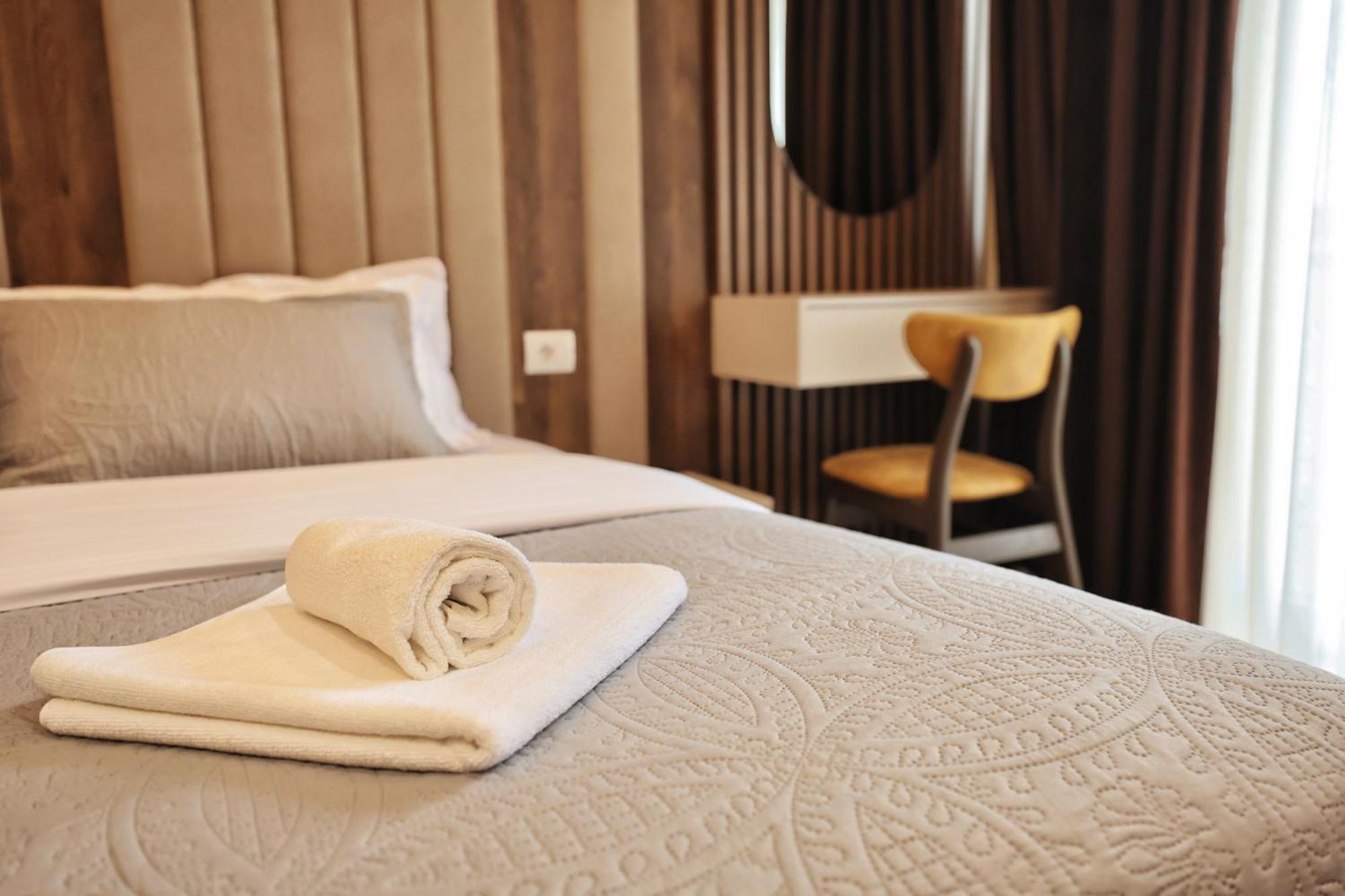 שקודר Vila Casablanca - Boutique Hotel & Restaurant מראה חיצוני תמונה